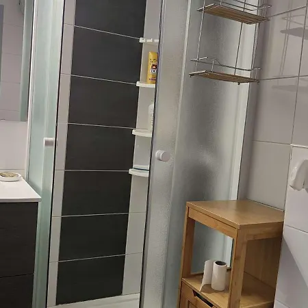 2 Pieces Avec Piscine, Sports Et Fitness - - Fr-1-195-90 Lägenhet *